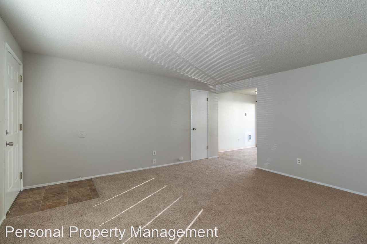 506 E 34TH St - Photo 2 of 10