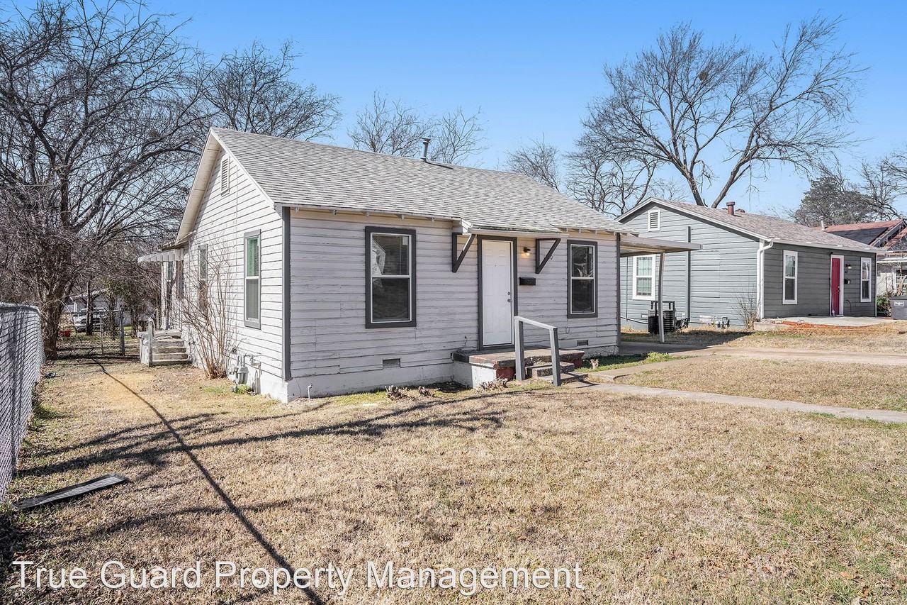 1700 Andrew Ave - Photo 3 of 24