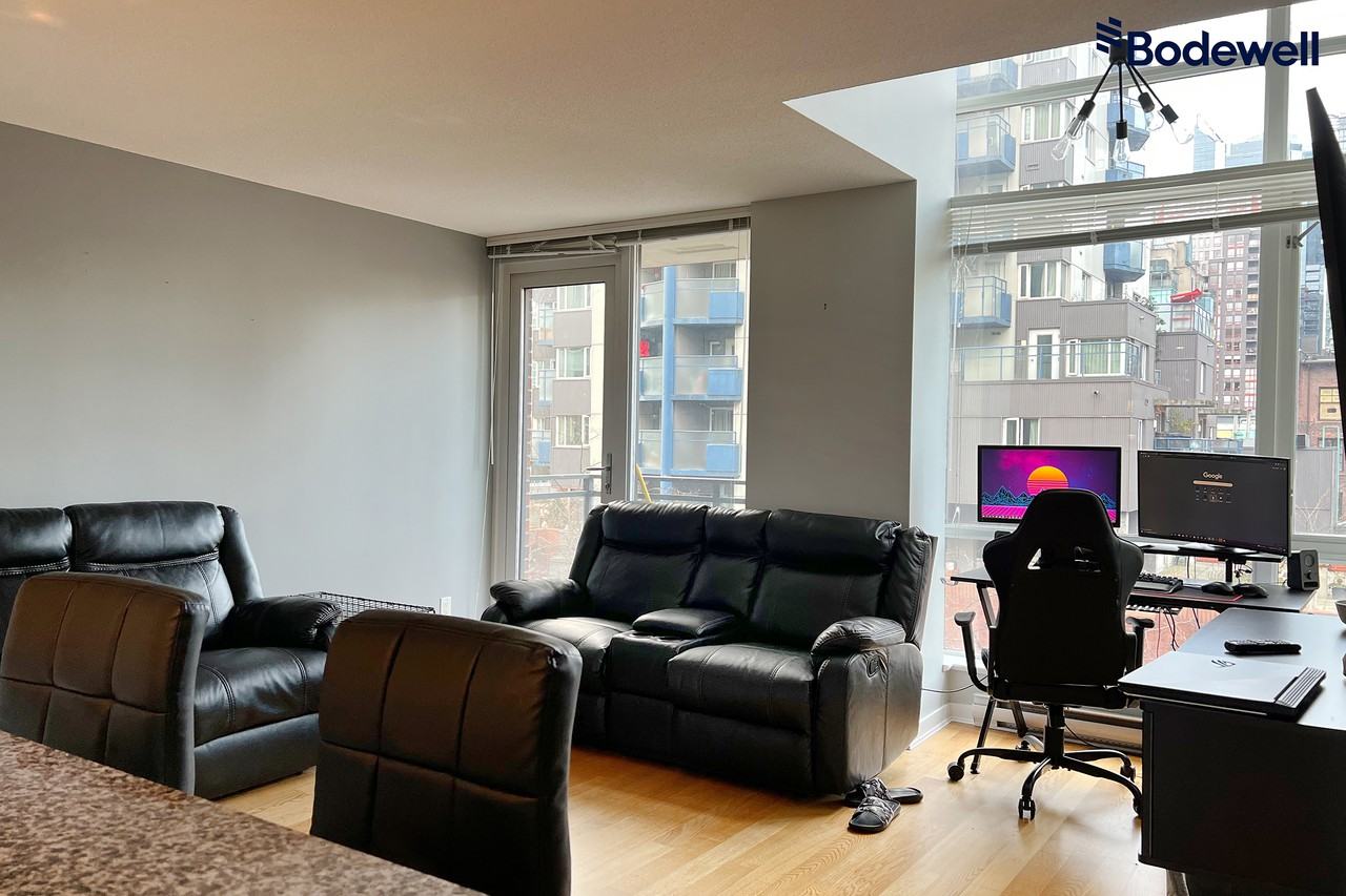 1082 Seymour St - Photo 2 of 15