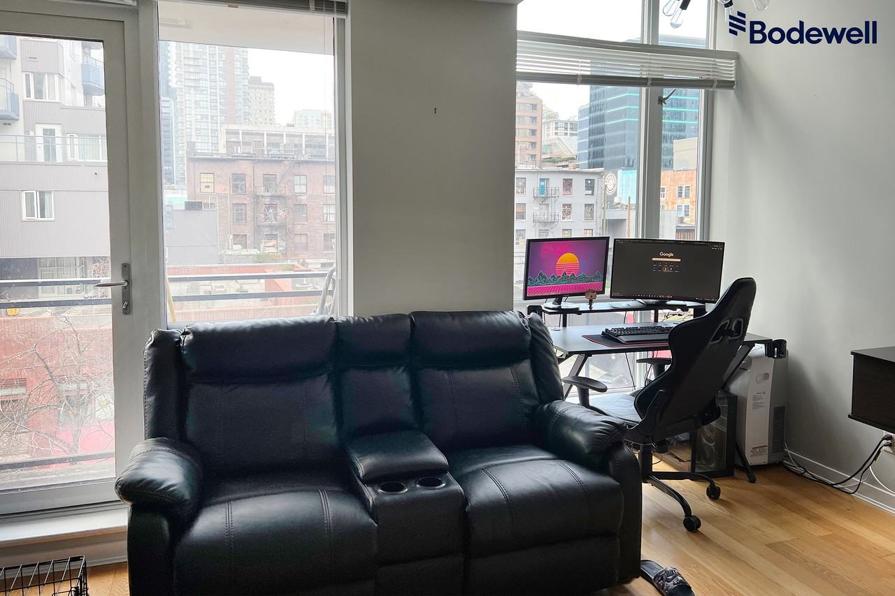 1082 Seymour St - Photo 3 of 15