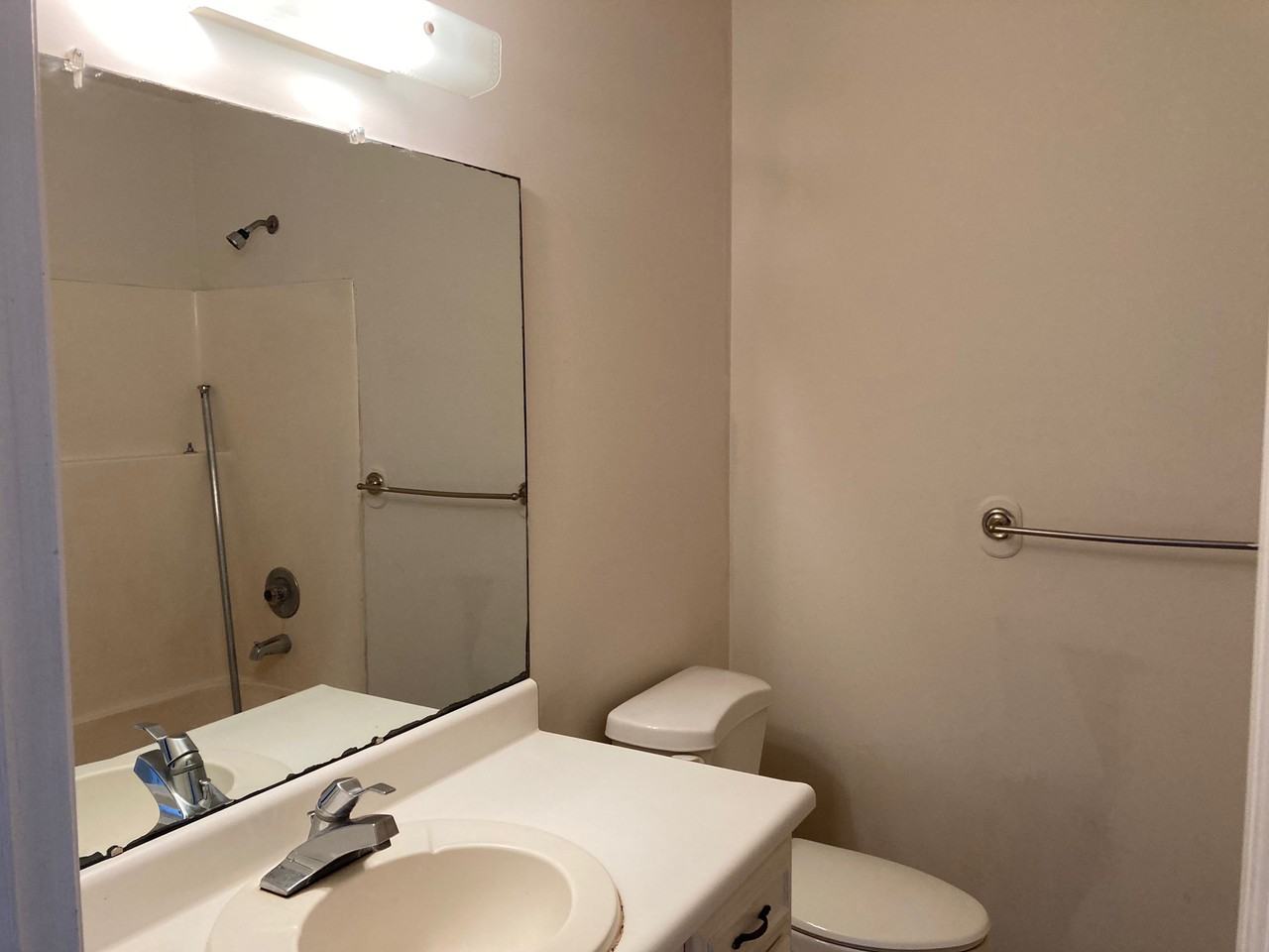 140 Lanier Dr #126 - Photo 5 of 6