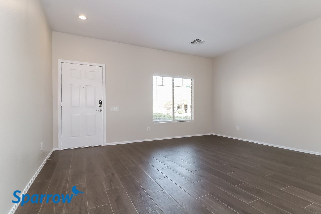 11855 W Grant St - Photo 3 of 17