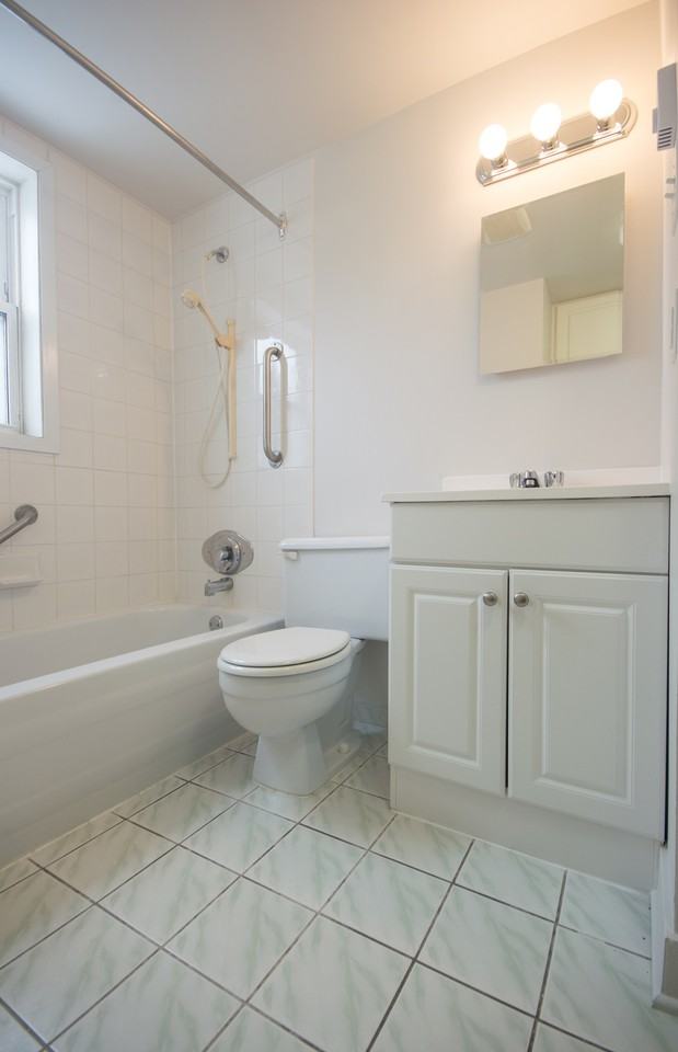 3545 Rue Masson #4 - Photo 2 of 8