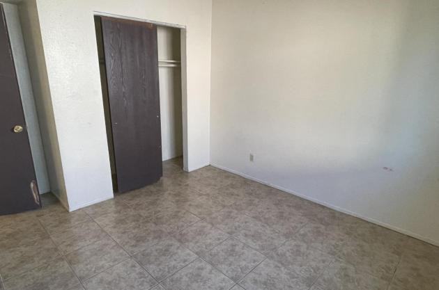 1863 South San Jose Drive - Photo 2 of 5