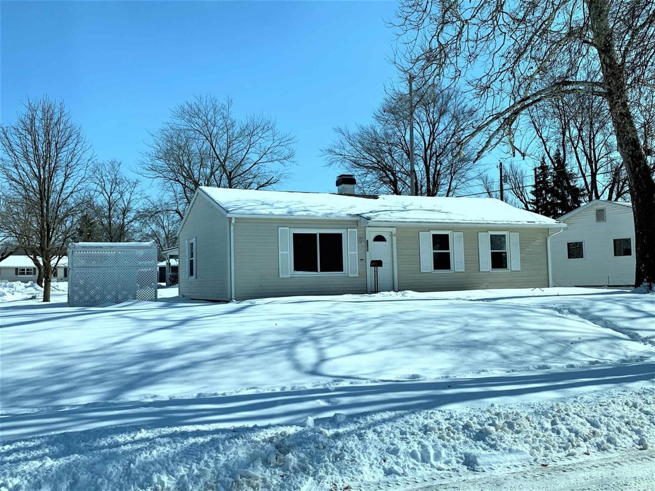 5328 N Stony Run Ln, Fort Wayne, IN 46825 3 Bedroom House for 1,250