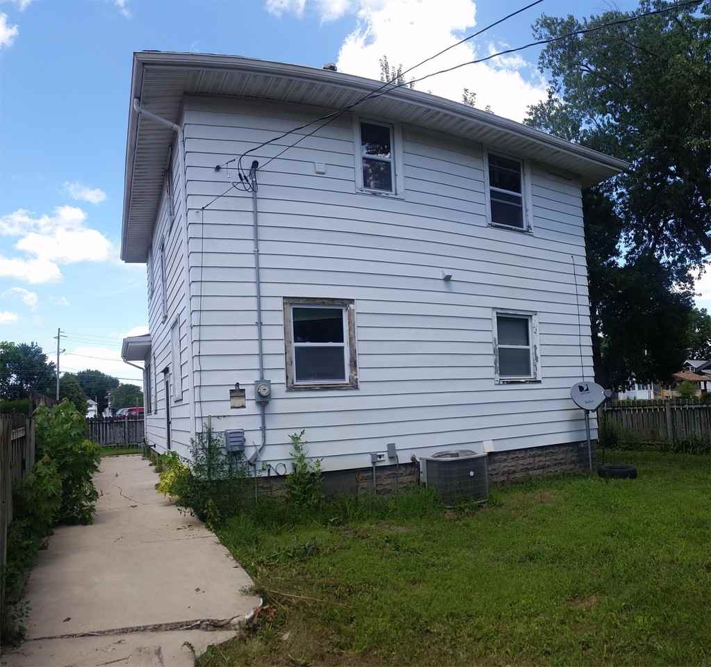 122 Williston Ave #1 - Photo 2 of 14