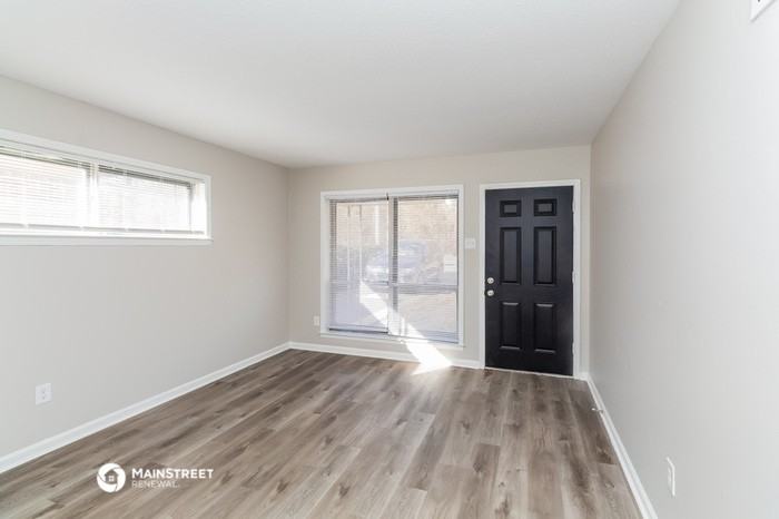453 Charter Ave - Photo 3 of 16