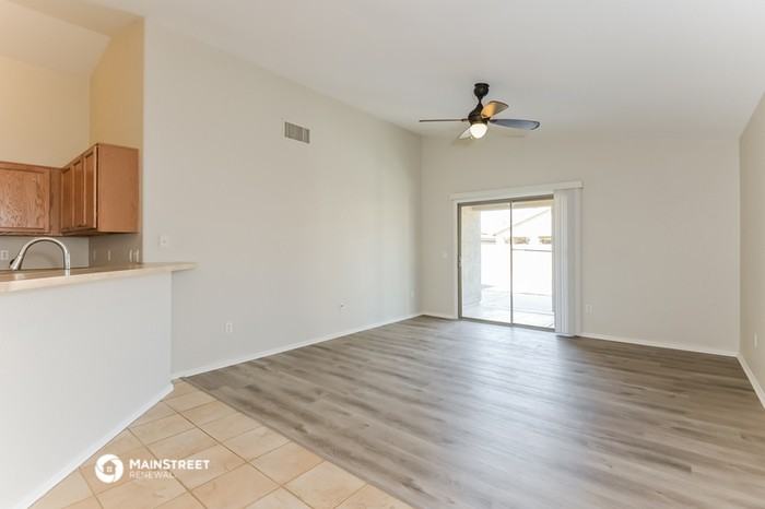 7339 E Weeping Willow Dr - Photo 3 of 16