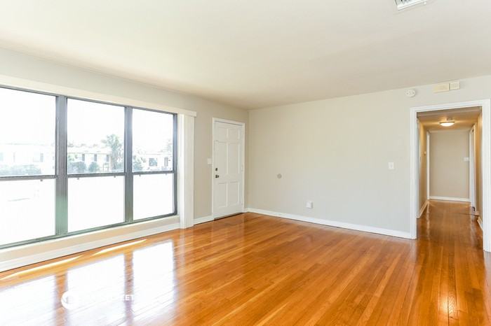 2423 Gayland Rd - Photo 3 of 16