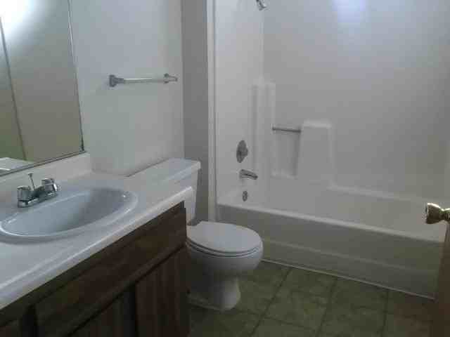 4433 Continental Way - Photo 4 of 7