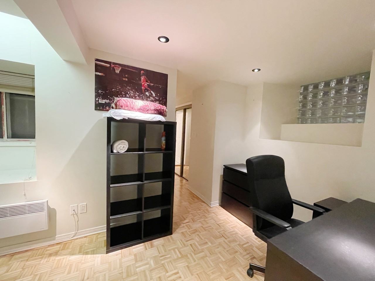 Rue Prince Arthur O & Rue Aylmer - Photo 4 of 18