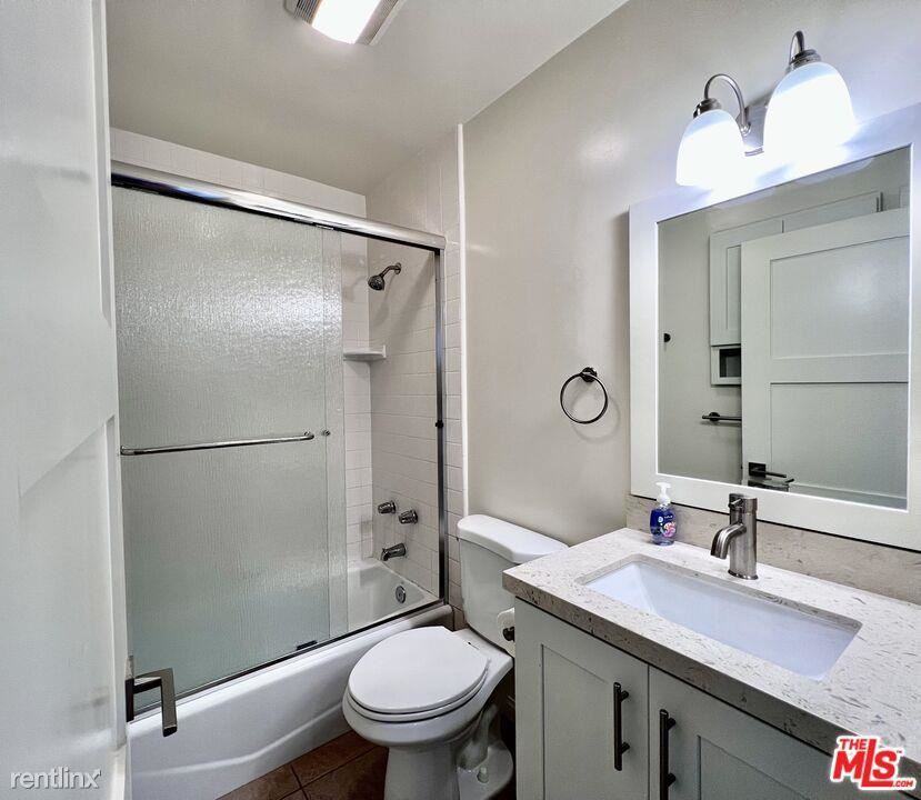 4069 Coolidge Ave - Photo 3 of 10