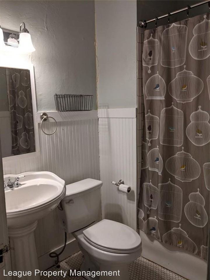 2600 Adams S - Photo 3 of 21