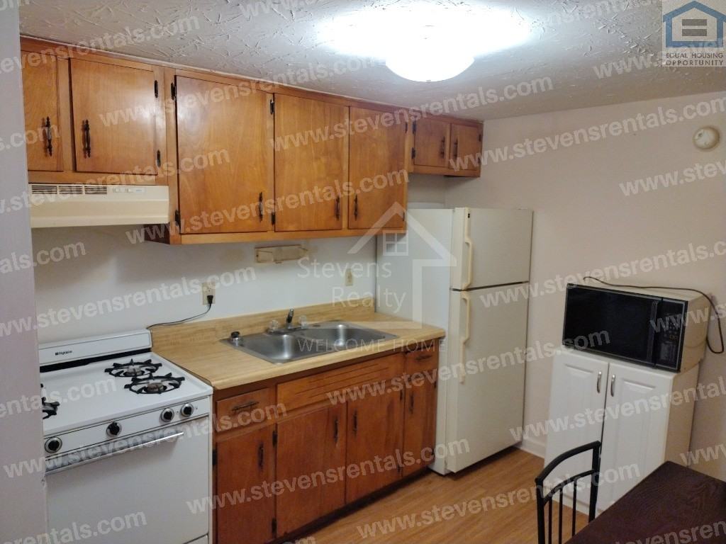 427 W Central Ave - Photo 2 of 15