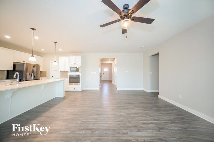 2127 S Noelting Way - Photo 3 of 15