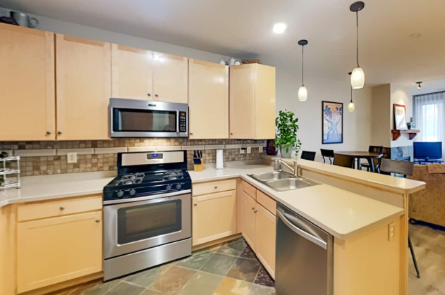 6785 Northwest - Photo 5 of 22