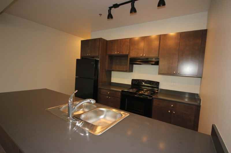 718 Edgewood Pl - Photo 5 of 11