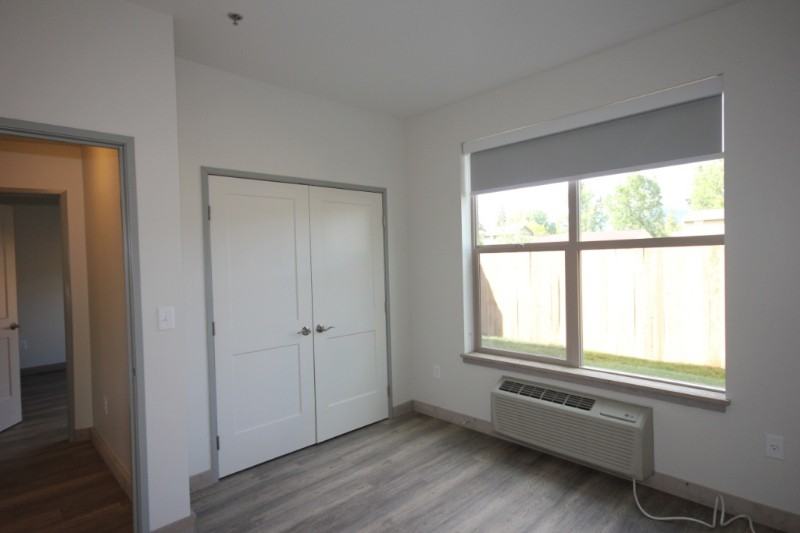 718 Edgewood Pl - Photo 6 of 11