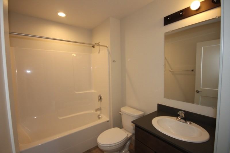 718 Edgewood Pl - Photo 7 of 11