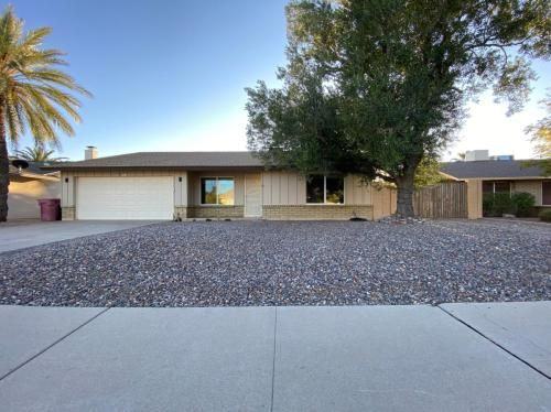 10519 E Sahuaro Dr - Photo 2 of 25