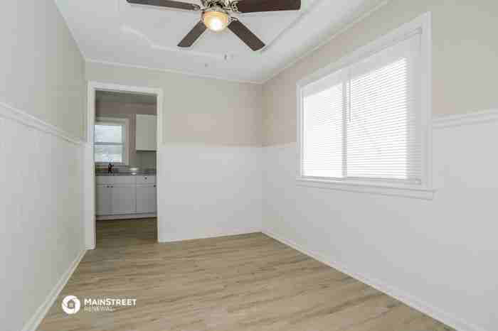 2311 S Ferree St - Photo 2 of 4