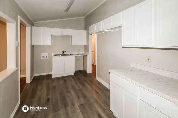 2887 Landview Cv - Photo 3 of 7