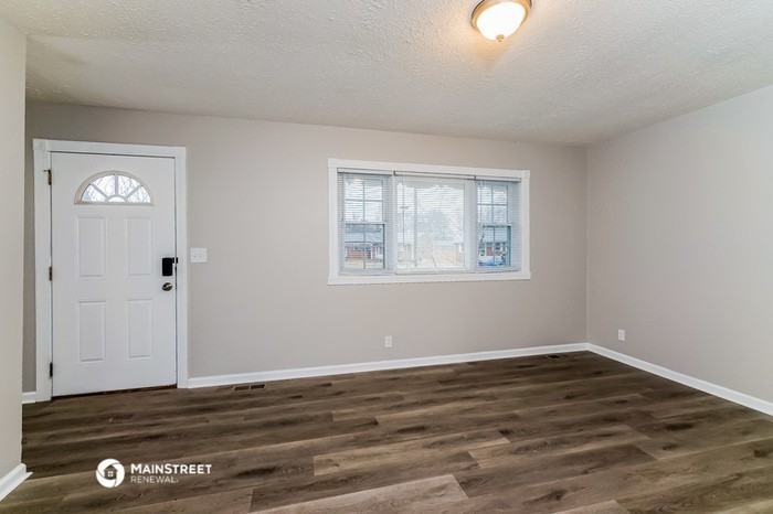 9903 Daniel Dr - Photo 2 of 6