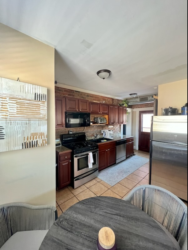 2411 E 29th Ave - Photo 4 of 14