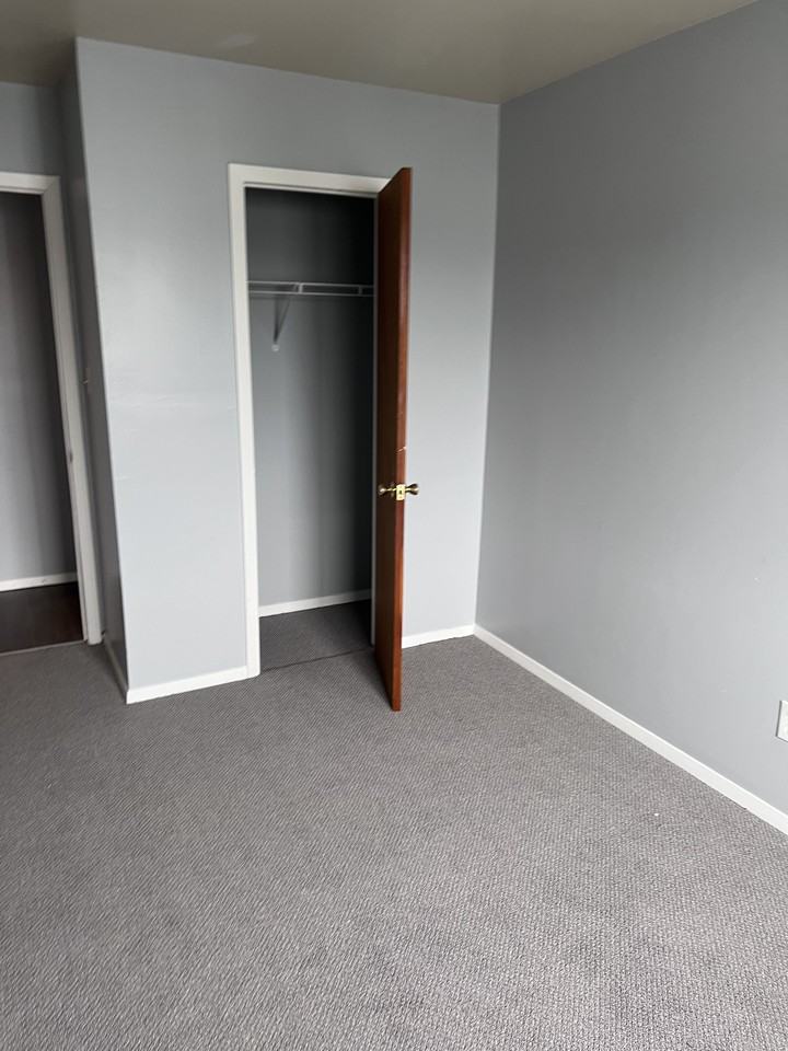 129 129 19 Sidway Pl #3 - Photo 2 of 11