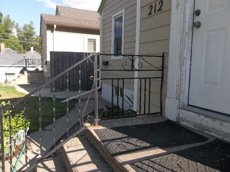 212 7th Street - Photo 2 of 46