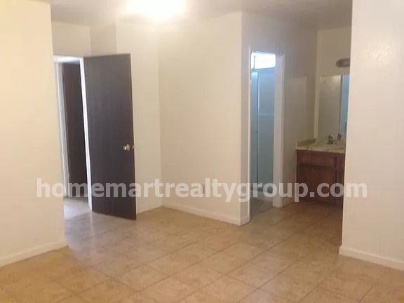 3209 Moonview Dr - Photo 3 of 10