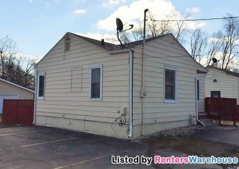 3705 57th St - Photo 2 of 3