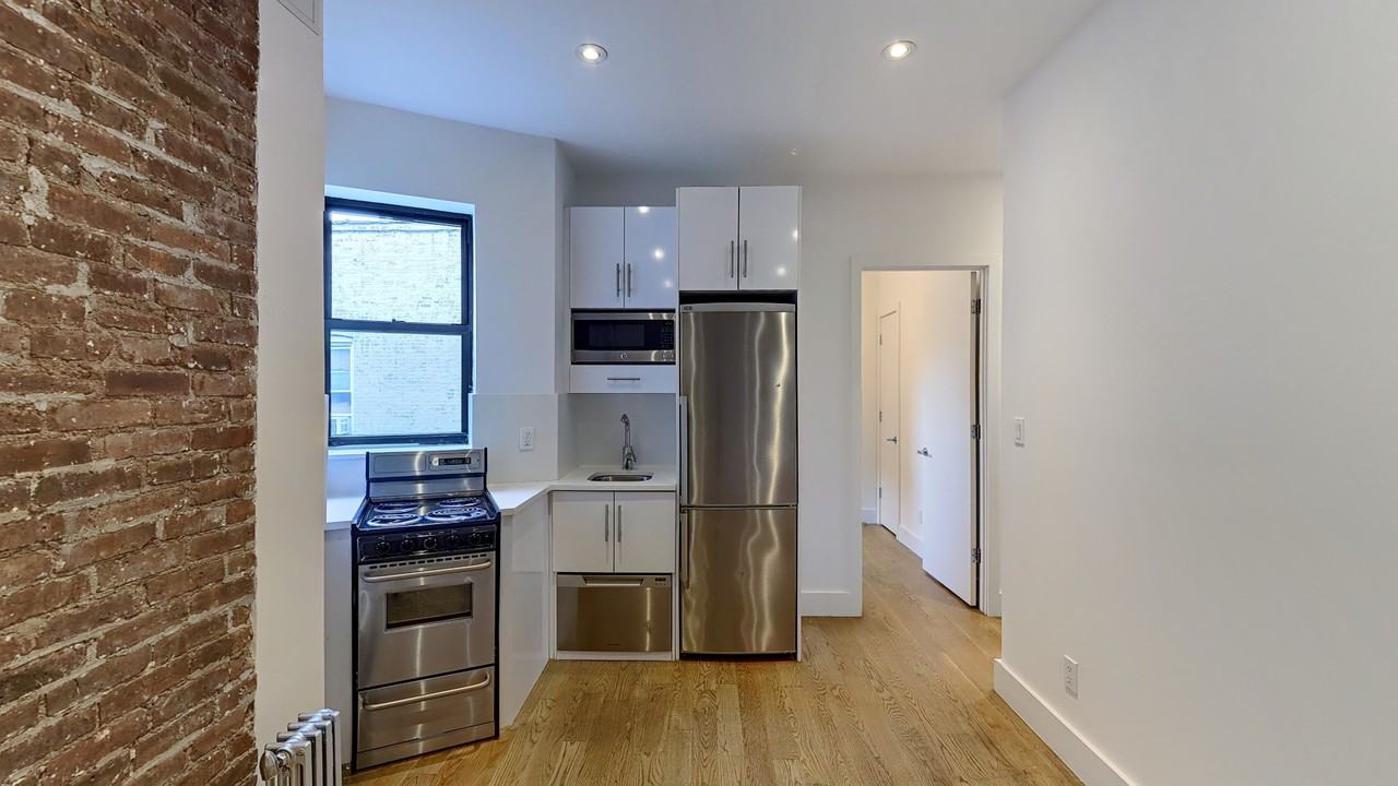 210 Rivington - Photo 3 of 26
