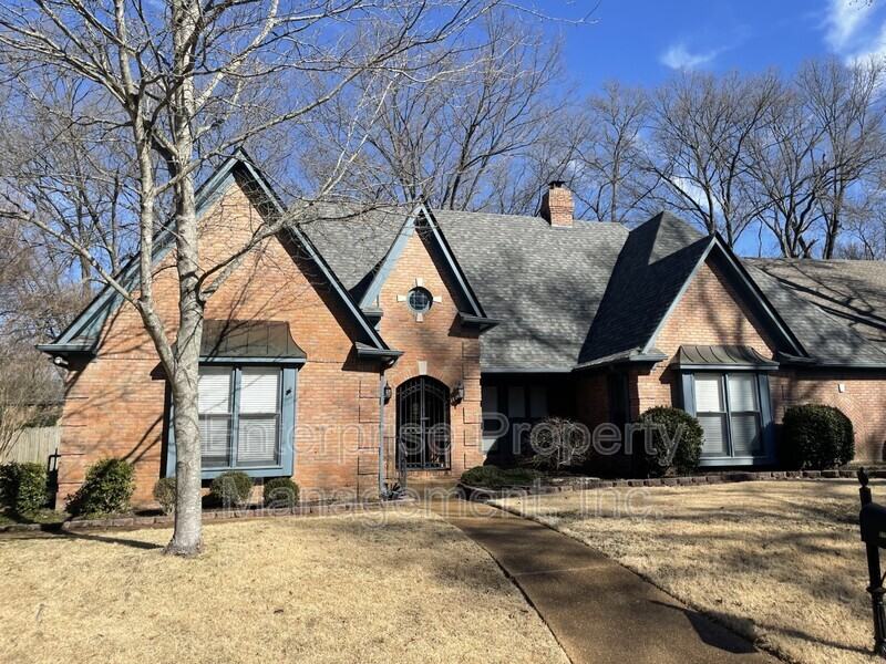 6700 Kirby Oaks Cv N