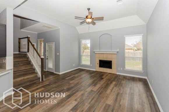 501 Valarie Ln - Photo 2 of 22