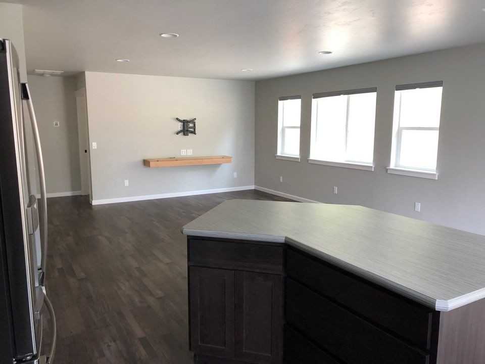 127 Crystal View Ct #1 - Photo 5 of 12