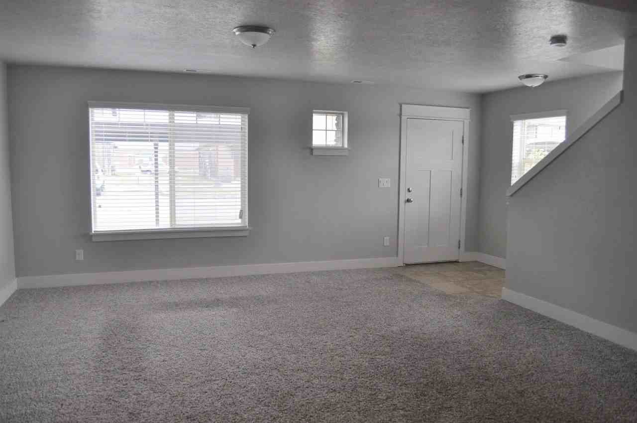 417 W 1400 N #102 - Photo 5 of 14
