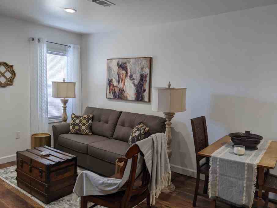 209 W Liberty Ave #B - Photo 4 of 14