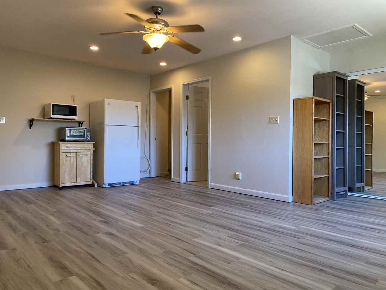 1567 Sutherland Court - Photo 3 of 10