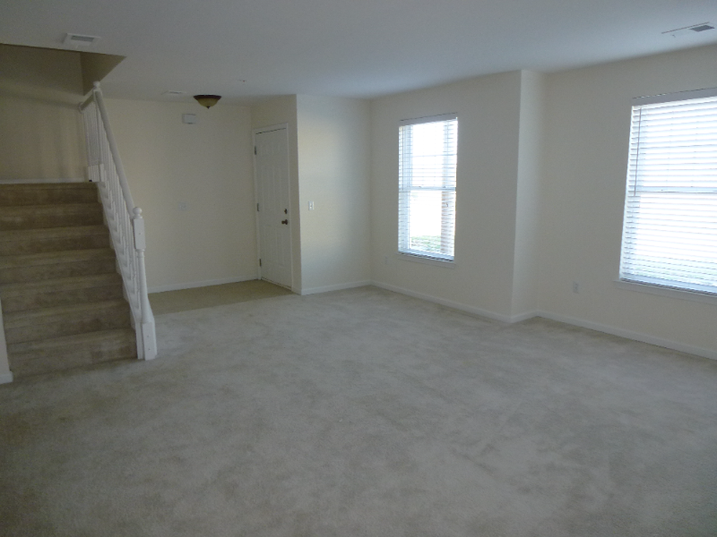 10122 Sunrise Dr - Photo 3 of 17