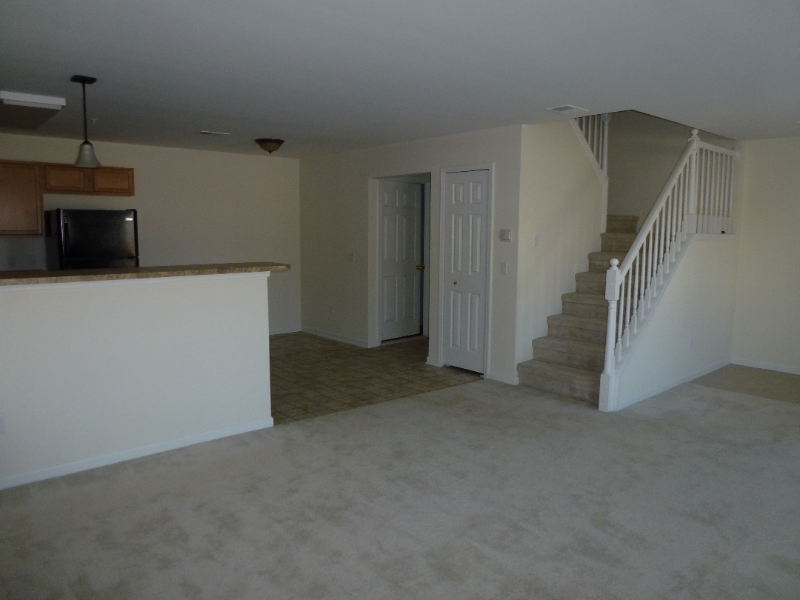 10122 Sunrise Dr - Photo 5 of 17