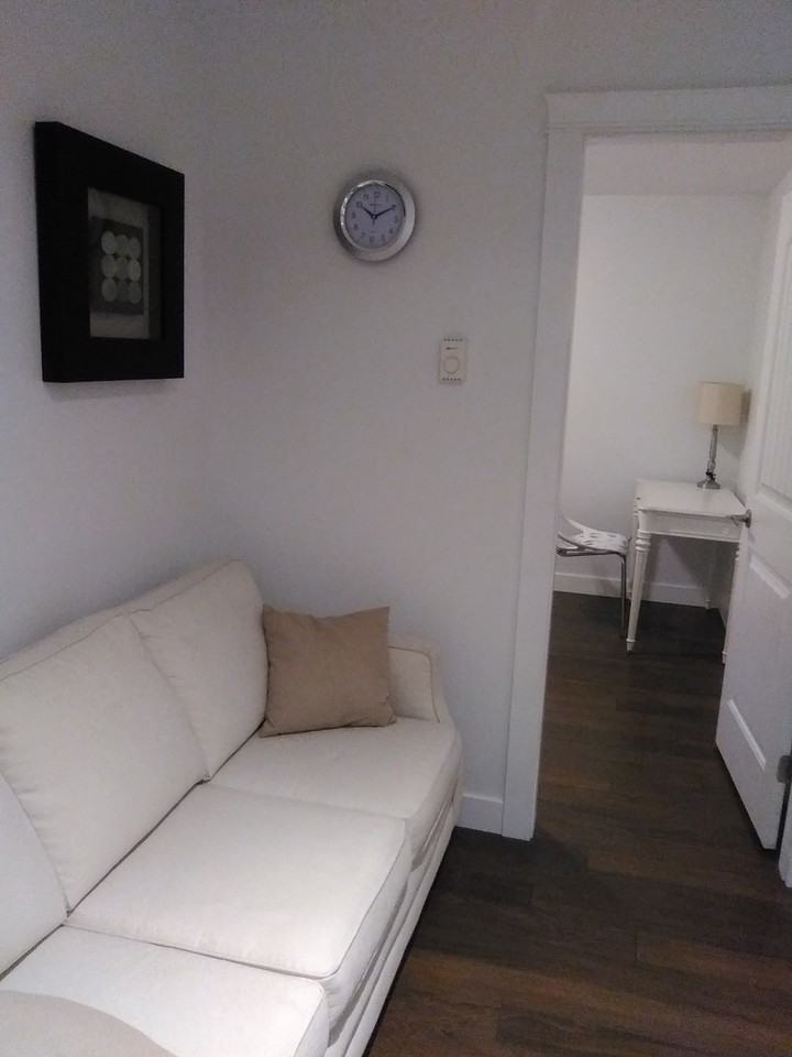 2919 Doncaster Drive - Photo 3 of 21