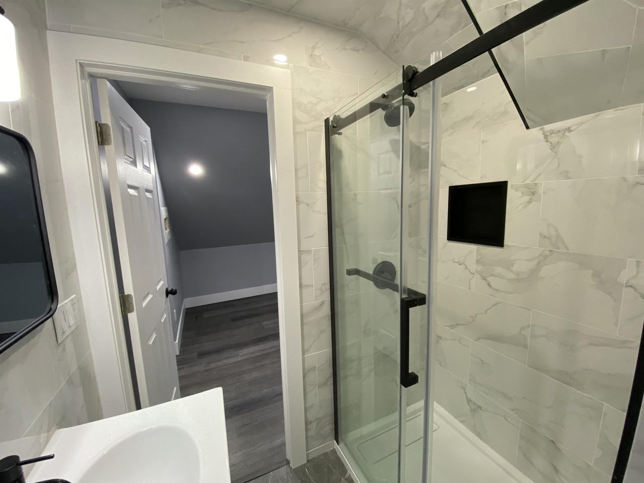 129 Emerald St S - Photo 4 of 18