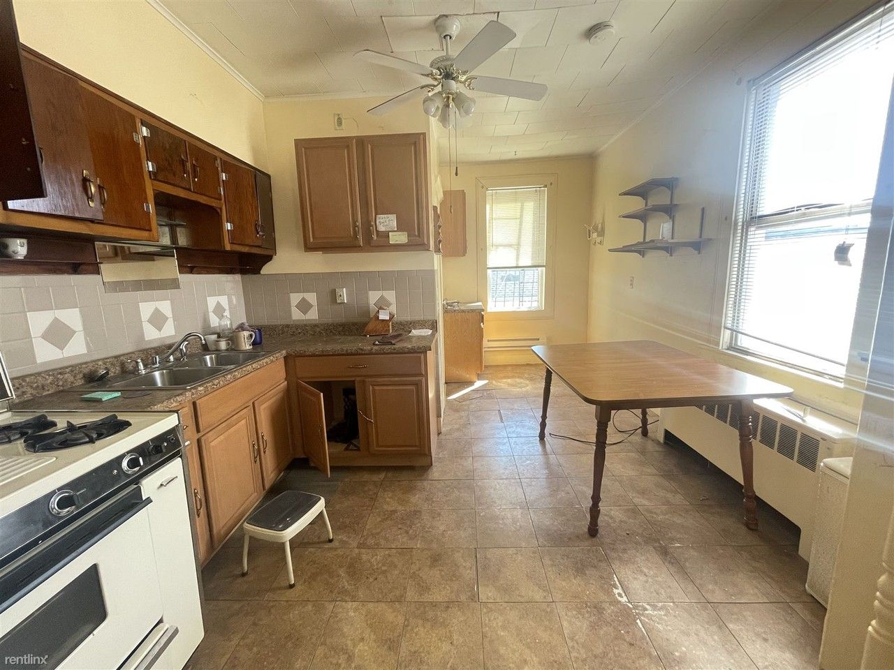 34 Clerk St - Photo 2 of 2