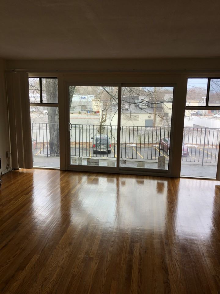 182 Central St #7