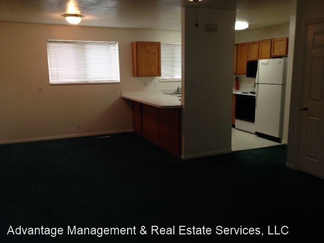621-627 North 1570 West - Photo 3 of 8