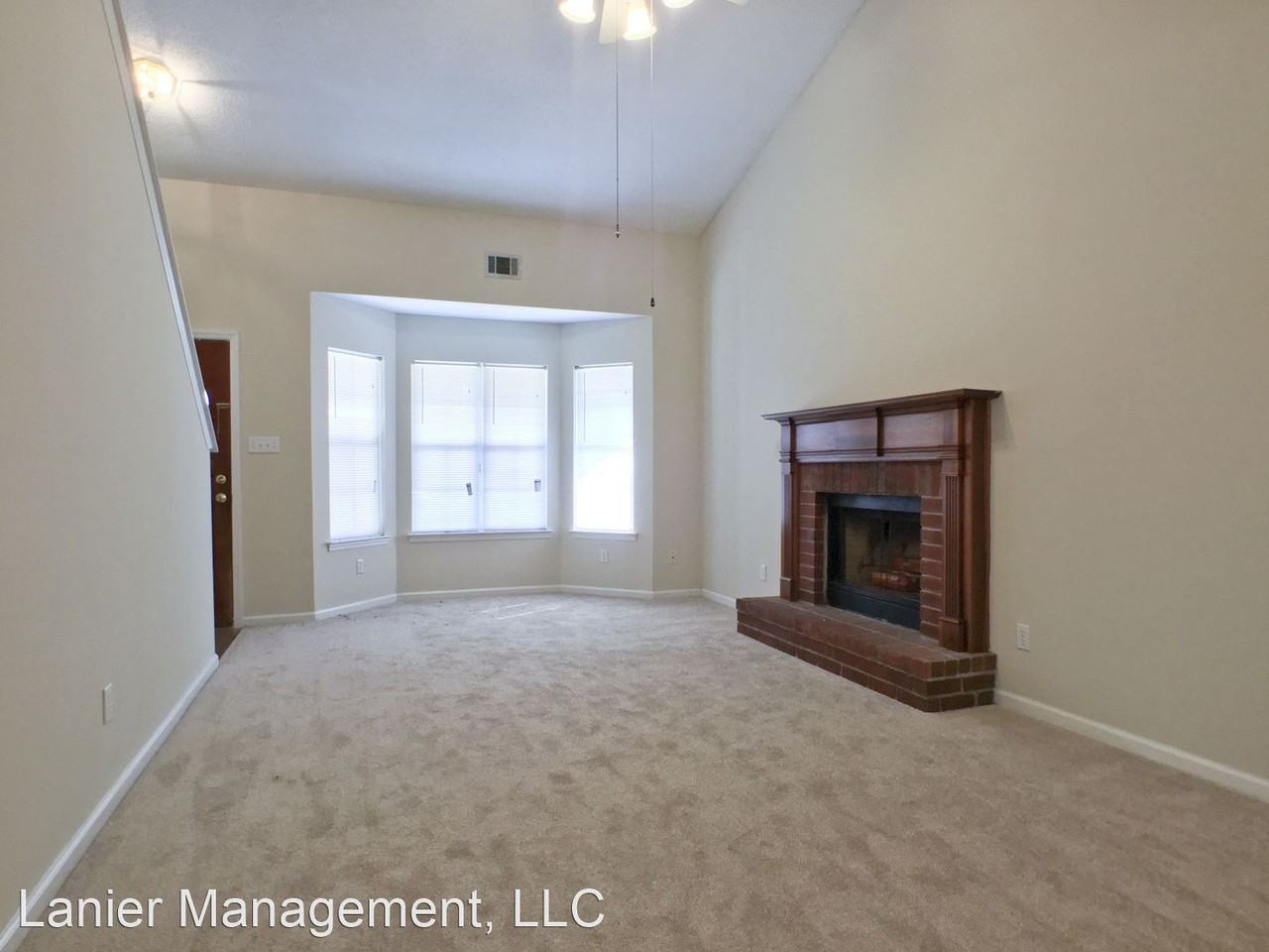 9 Country Walk Ct - Photo 2 of 28