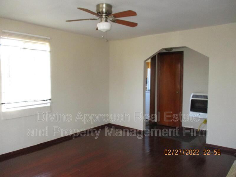 121 11th Ct N - Photo 2 of 12