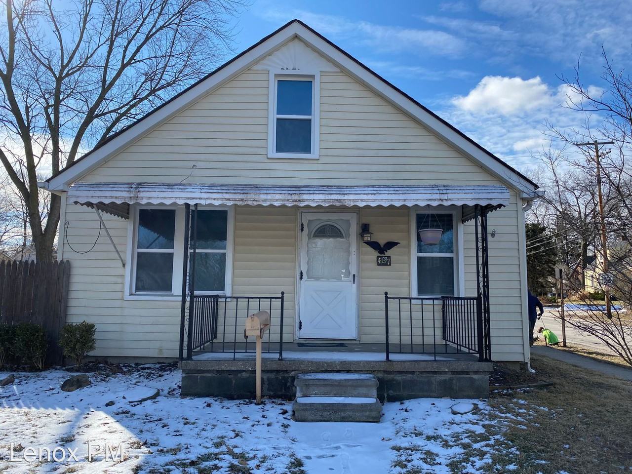 467 W Maxlow Ave