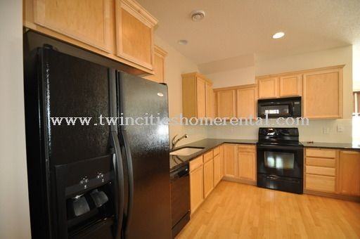 6585 Linwood Dr - Photo 3 of 17